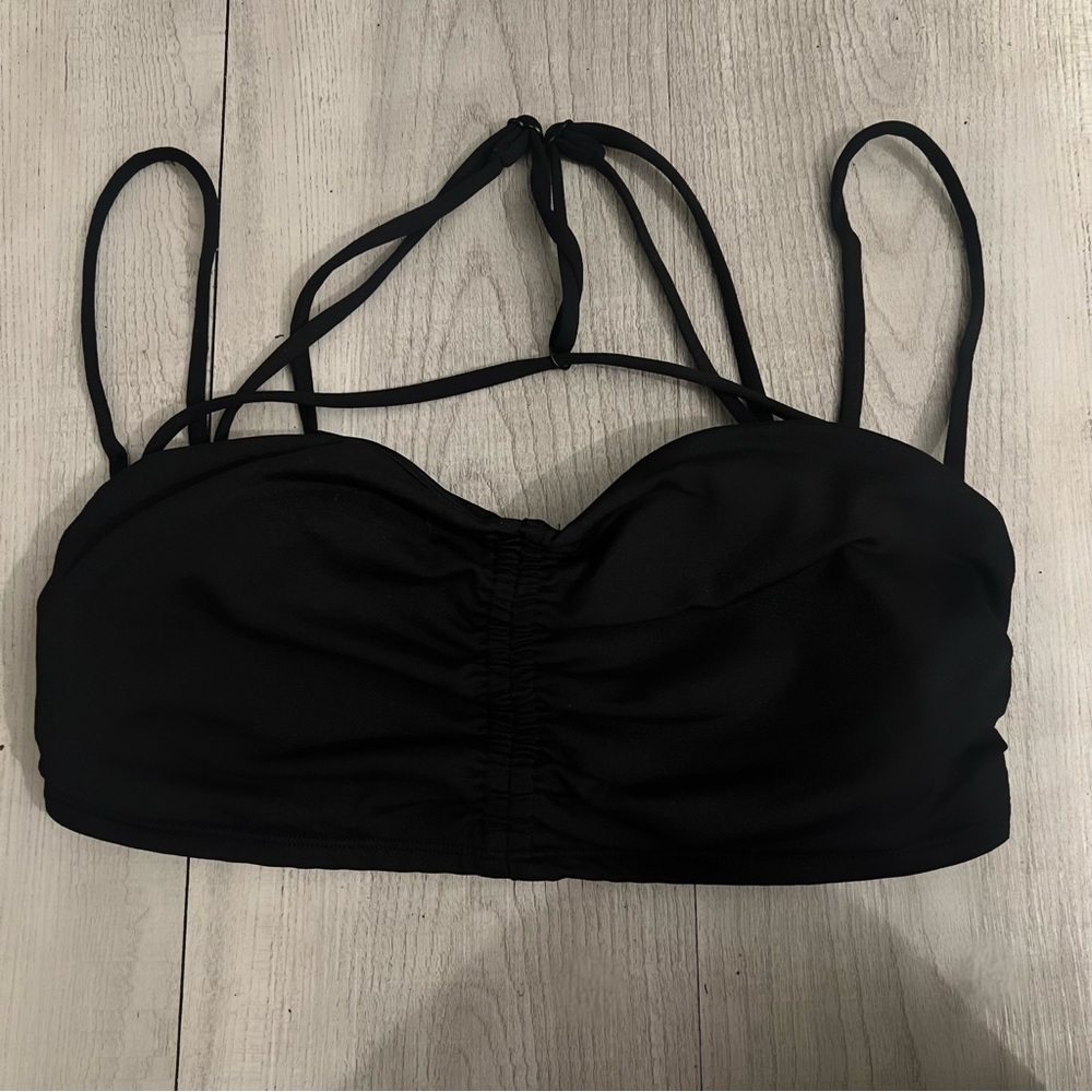 ALO black strap sports bra